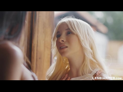 ❤️ Kız birkaç ay sonra eve gelir ve üvey annesinin amını yemeye başlar ❤ Porno tr.verhentai.ru ❌❤